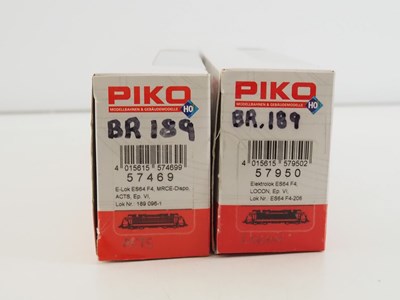 Lot 191 - A pair of PIKO HO gauge German outline...
