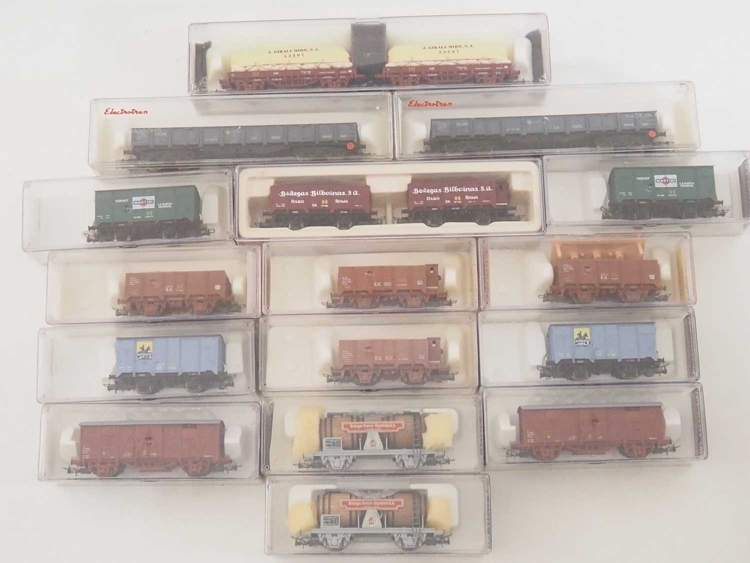 Lot 206 - A group of ELECTROTREN HO gauge Spanish