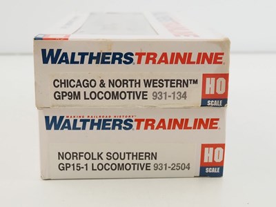 Lot 223 - A pair of WALTHERS TRAINLINE HO gauge diesel...
