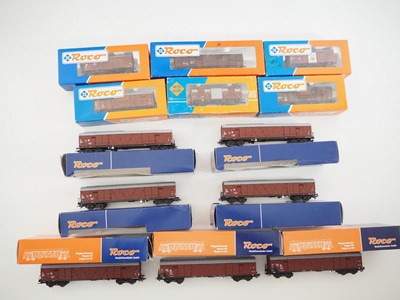 Lot 230 - A group of ROCO HO gauge kitbuilt and ready to...