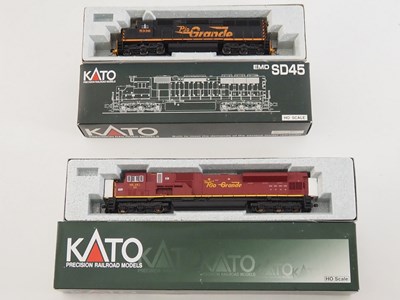 Lot 250 - A pair of KATO HO gauge American outline...