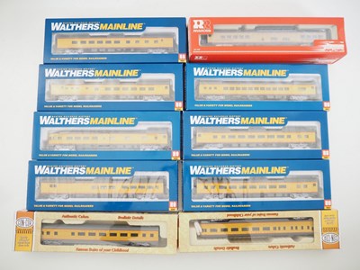 Lot 257 - A group of HO gauge American outline Budd...