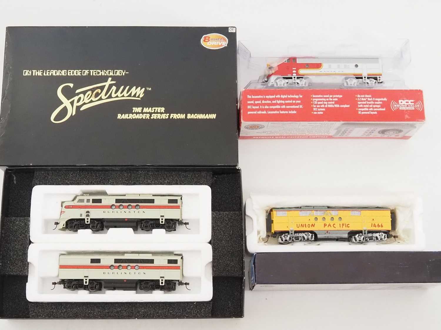 Lot 271 - A group of HO gauge American outline F7 and FT...