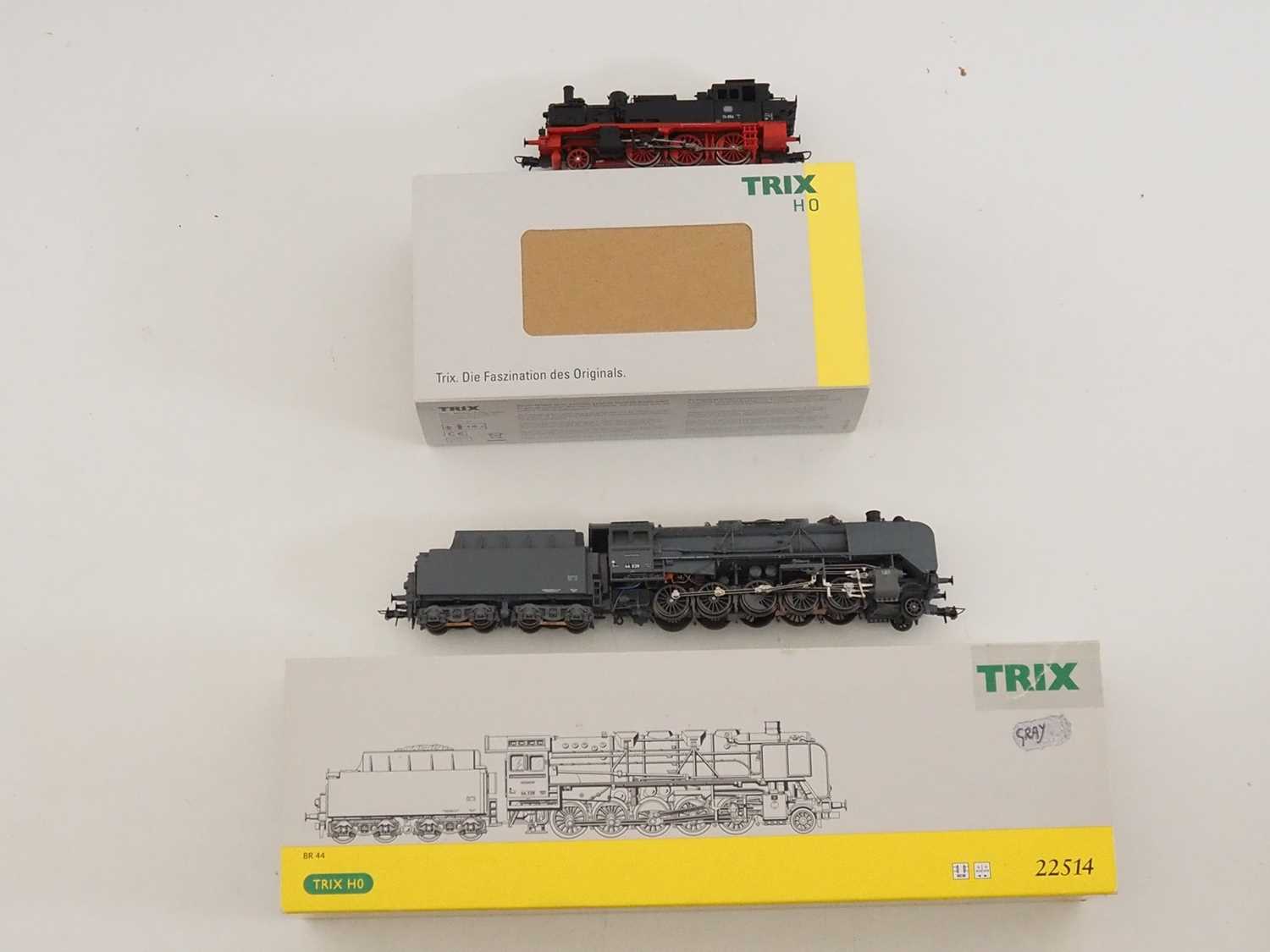 Lot 281 - A pair of TRIX HO gauge German outline steam...