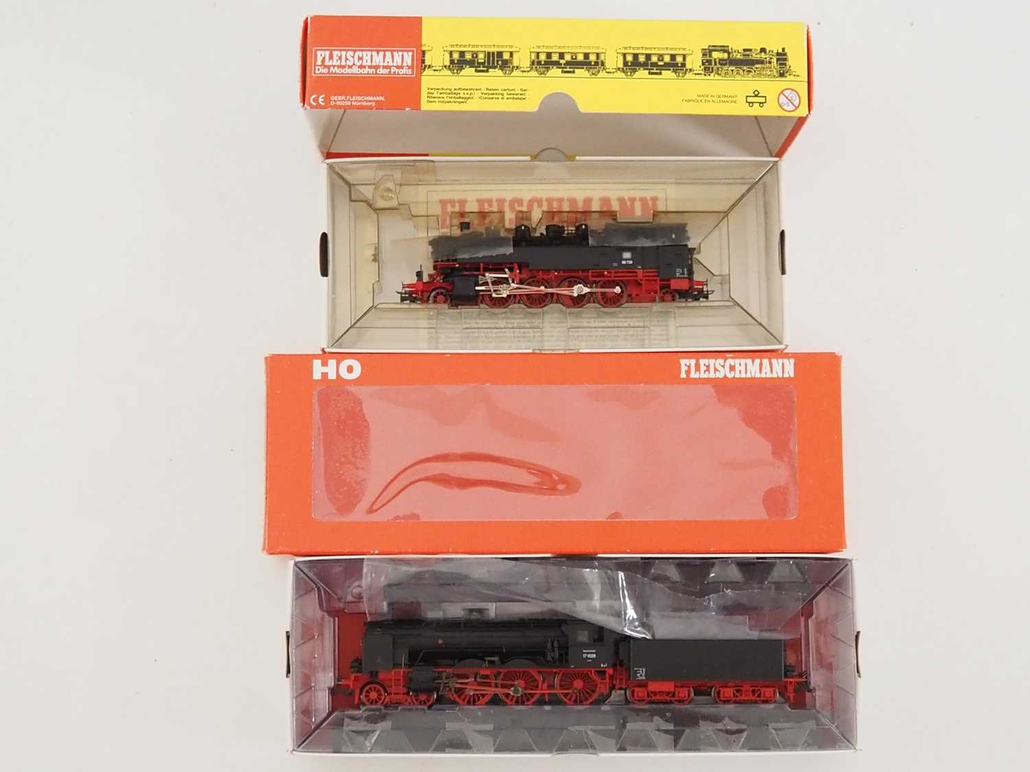 Lot 292 - A Pair Of FLEISCHMANN HO Gauge German