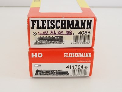 Lot 292 - A pair of FLEISCHMANN HO gauge German outline...