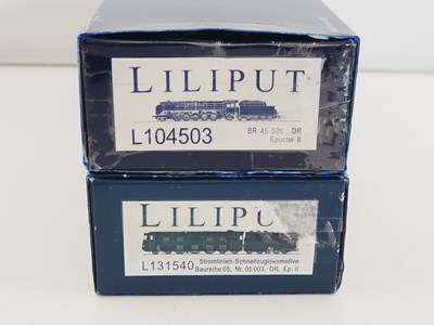 Lot 294 - A pair of LILIPUT HO gauge German outline...