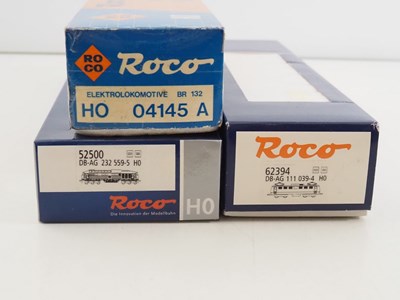 Lot 300 - A group of ROCO HO gauge German outline diesel...