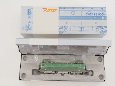 Lot 312 - A ROCO HO gauge French outline 63785 BB9000...