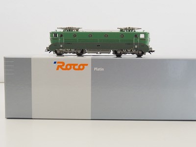 Lot 312 - A ROCO HO gauge French outline 63785 BB9000...