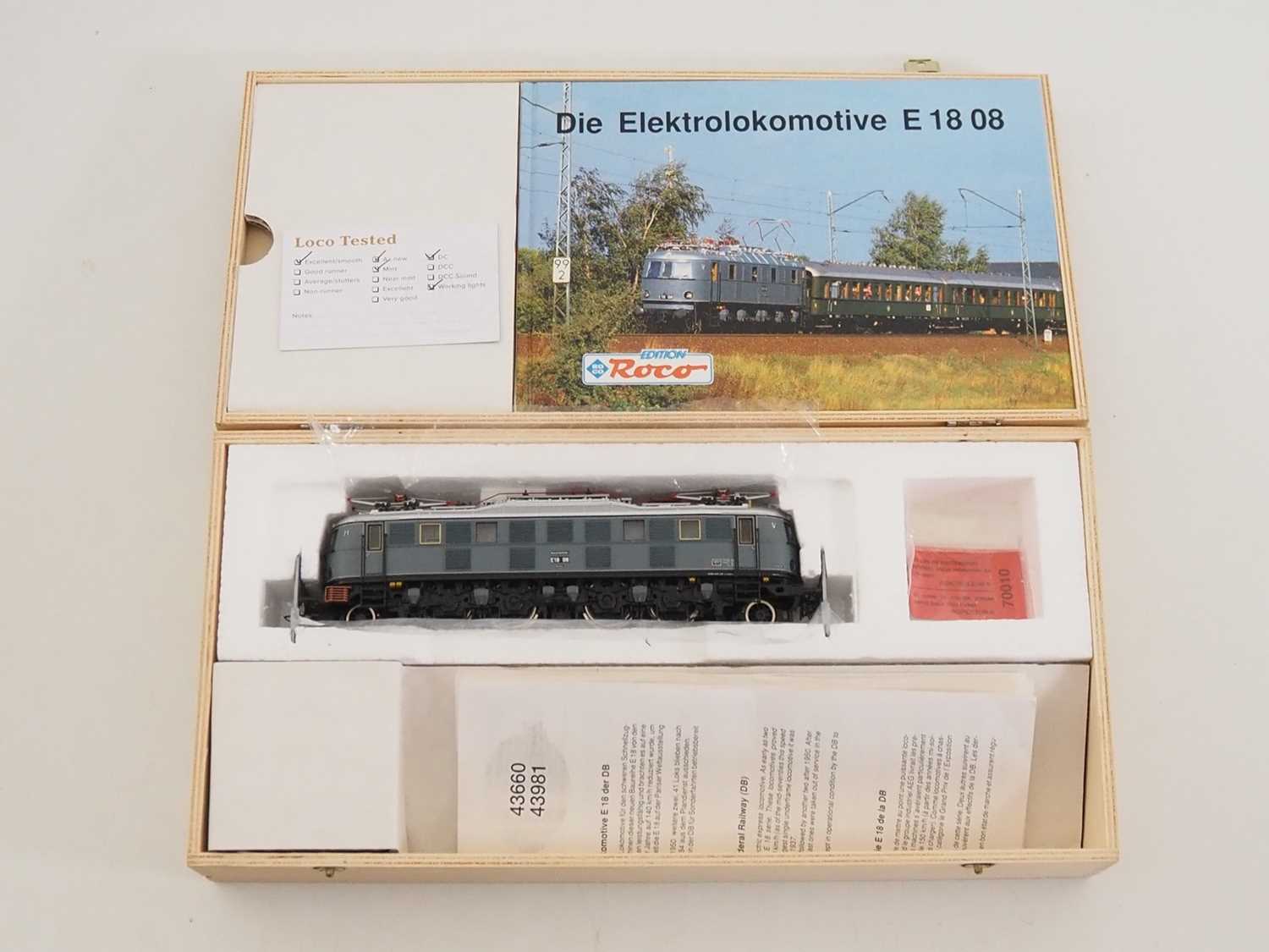 Roco H0 - 43659 - Locomotive électrique - BR E18 - DB Roco H0 - 43659 - Locomotive électrique - BR E18 - DB
