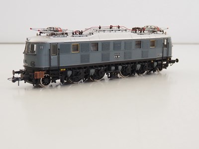 Lot 320 - A ROCO HO gauge German outline 43660 class E18...