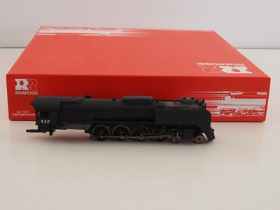 Lot 333 - A RIVAROSSI HO gauge American outline R5473...