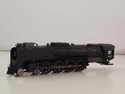 Lot 333 - A RIVAROSSI HO gauge American outline R5473...