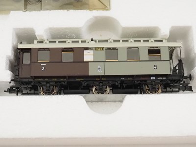 Lot 341 - A FLEISCHMANN HO gauge 4899 limited edition...