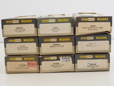 Lot 381 - A mixed group of WRENN OO gauge wagons of...