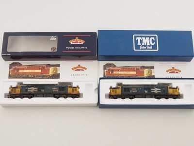 Lot 402 - A pair of BACHMANN OO gauge class 37 diesel...