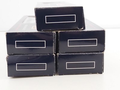 Lot 407 - A BACHMANN OO gauge 5-car class 220 Voyager...