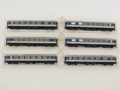 Lot 408 - A group of BACHMANN OO gauge Mk1 Pullman cars...