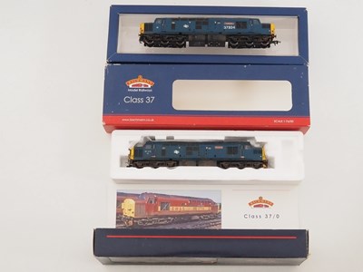 Lot 411 - A pair of BACHMANN OO gauge class 37 diesel...