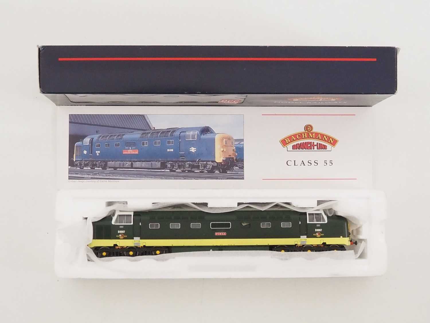 Lot 420 - A BACHMANN OO gauge 32-525DS class 55 Deltic...