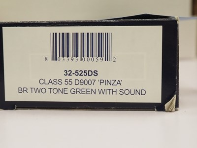 Lot 420 - A BACHMANN OO gauge 32-525DS class 55 Deltic...