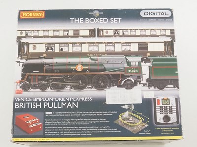 Lot 424 - A HORNBY OO gauge R1073 VSOE British Pullman...