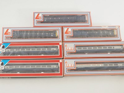 Lot 433 - A LIMA OO gauge class 117 3-car DMU together...