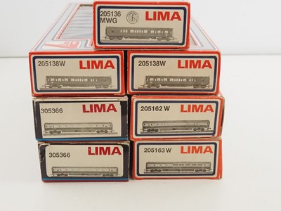 Lot 433 - A LIMA OO gauge class 117 3-car DMU together...