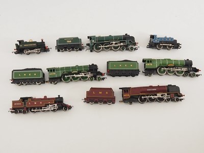 Lot 444 - A group of HORNBY OO gauge unboxed steam...