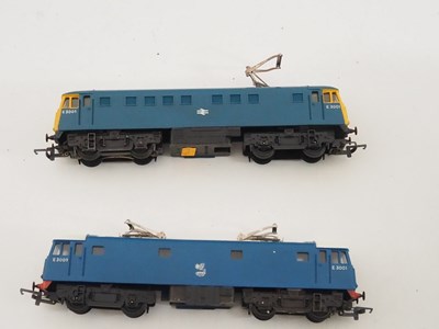 Lot 452 - A pair of TRI-ANG-HORNBY OO gauge class AL1...