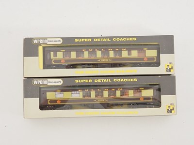 Lot 474 - A pair of WRENN OO gauge Brighton Belle...