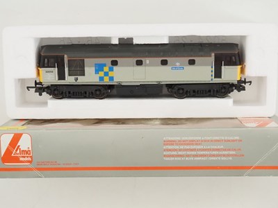 Lot 479 - A group of LIMA OO gauge class 33 diesel...