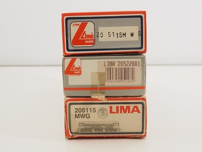 Lot 479 - A group of LIMA OO gauge class 33 diesel...