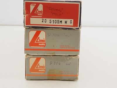 Lot 482 - A pair of LIMA OO gauge class 40 diesel...