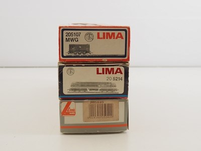 Lot 500 - A group of LIMA OO gauge diesel locomotives...