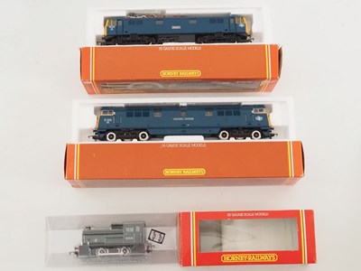 Lot 513 - A group of HORNBY OO gauge diesel and electric...