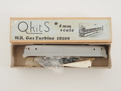 Lot 547 - A group of OO gauge unbuilt/part built/fully...