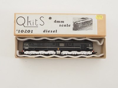 Lot 547 - A group of OO gauge unbuilt/part built/fully...