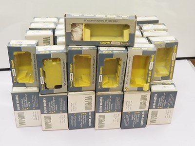 Lot 602 - A large quantity of WRENN OO gauge empty wagon...