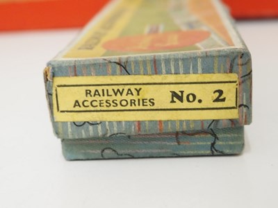 Lot 612 - A group of HORNBY SERIES O gauge accessories...