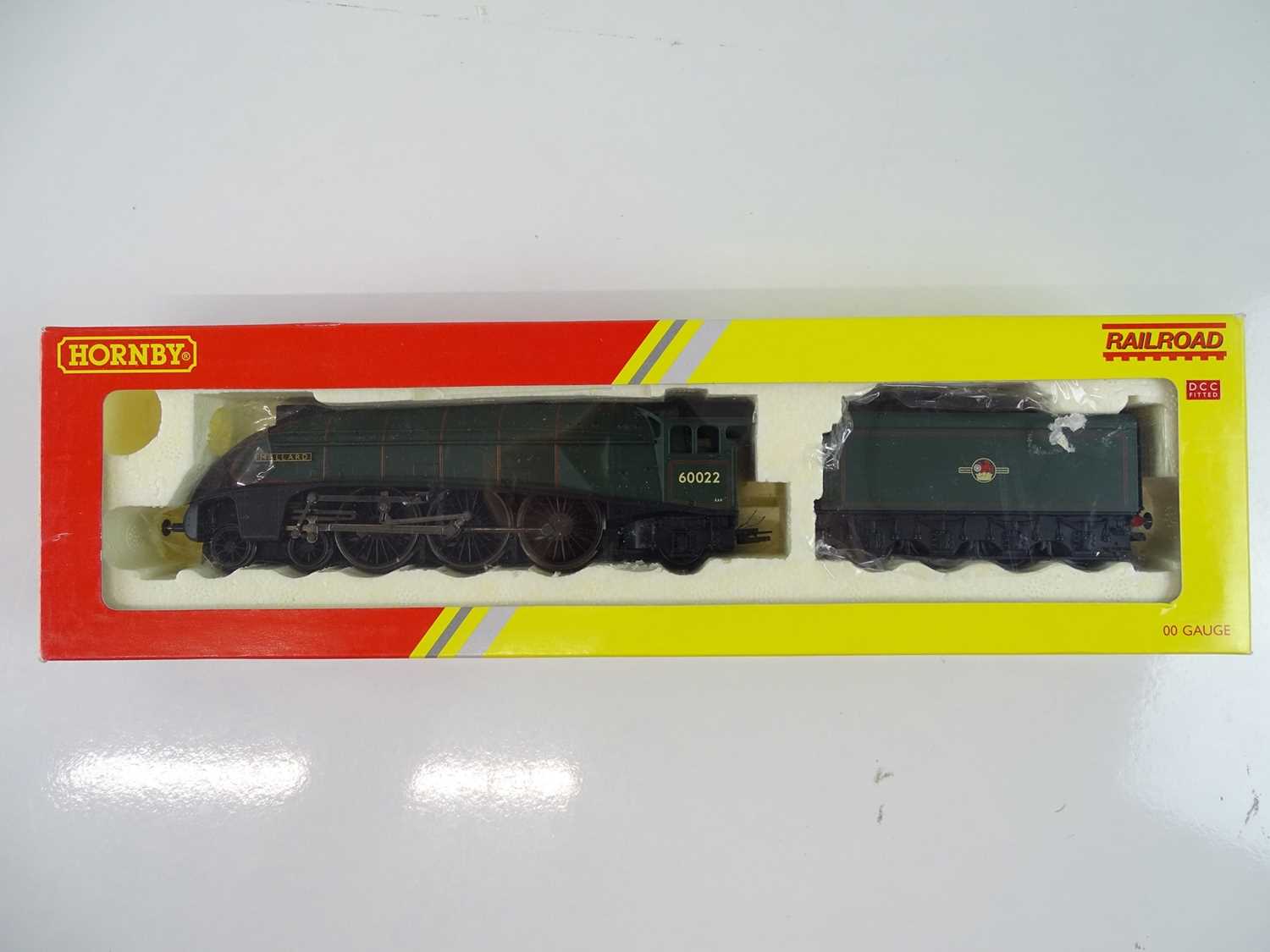 Lot 481 - A HORNBY R2784X Class A4 steam locomotive in...