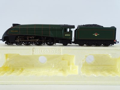 Lot 481 - A HORNBY R2784X Class A4 steam locomotive in...