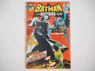 Lot 247 - BATMAN #237 - (1971 - DC - UK Cover Price) -...