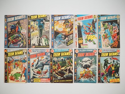 Lot 257 - TEEN TITANS #34, 35, 36, 37, 38, 39, 40, 41,...