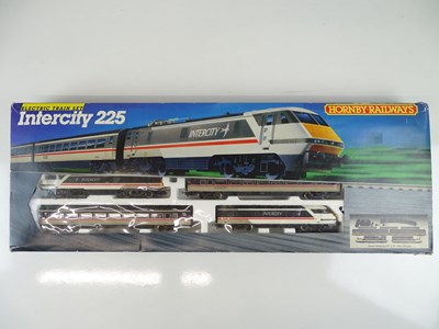 Lot 496 - A HORNBY R696 OO Gauge Intercity 225 Train Set...