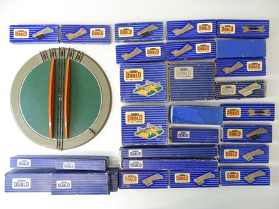 Lot 508 - A large quantity of boxed HORNBY DUBLO 3-rail...