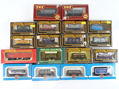 Lot 538 - A mixed group of wagons by MAINLINE, AIRFIX...