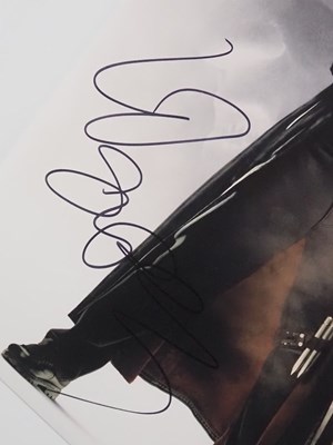 Lot 204 - WESLEY SNIPES - BLADE (1998) signed colour...