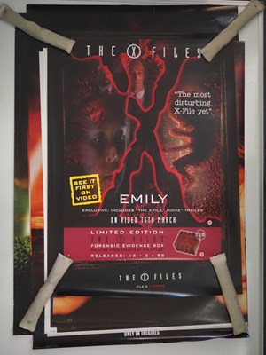 Lot 258 - X-FILES (1998) - 11 mixed one sheets and video...